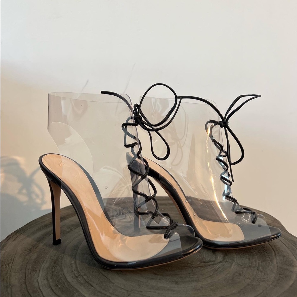 GIANVITO ROSSI HEELS
